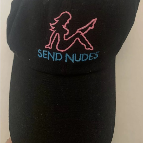 Send nudes dad hat - Picture 2 of 3